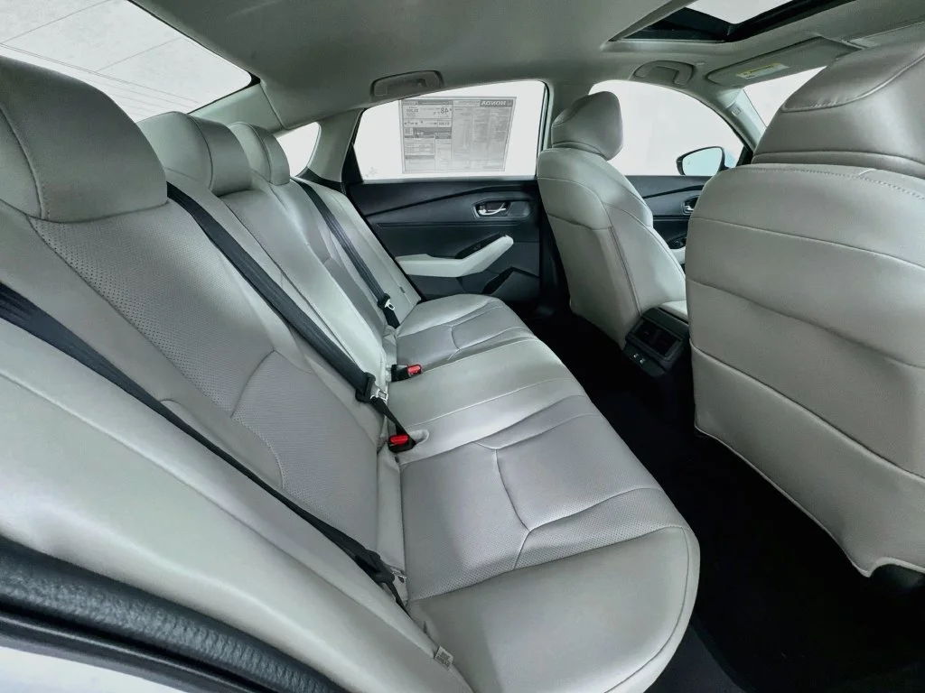 New 2026 Platinum White Pearl Honda EX-L image 33