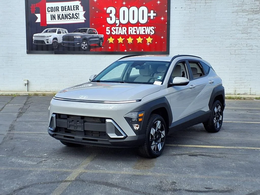 Used 2025 Hyundai Kona SEL with VIN KM8HBCAB1SU273857 for sale in Kansas City