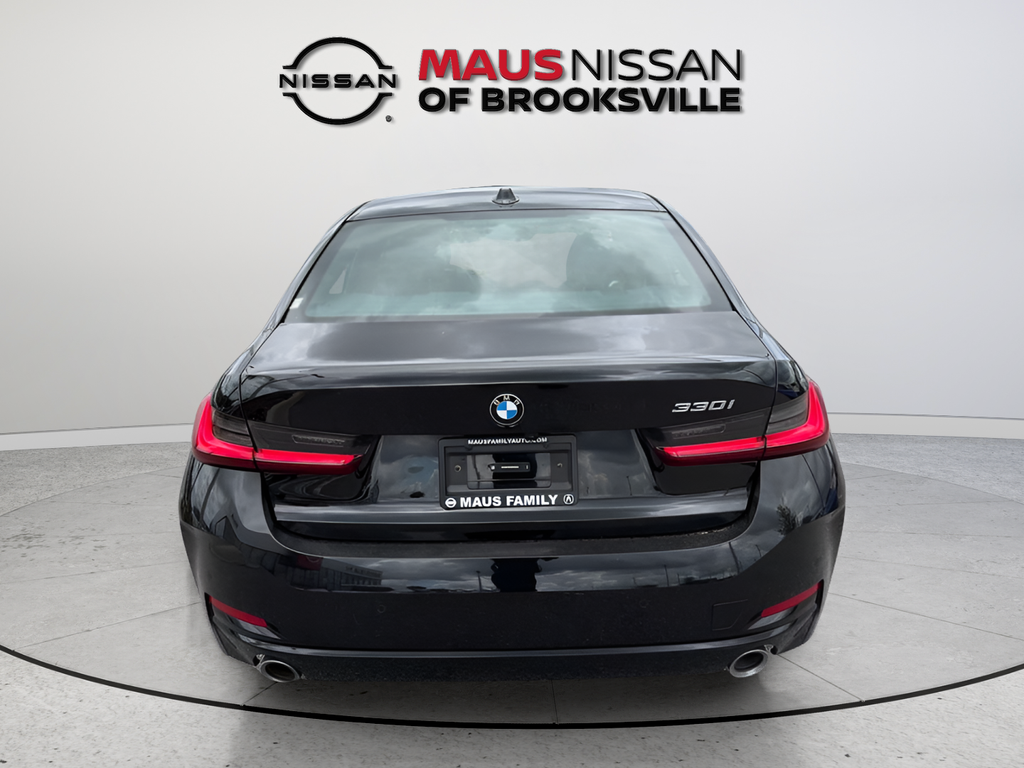 Used 2025 Black BMW 330i image 7