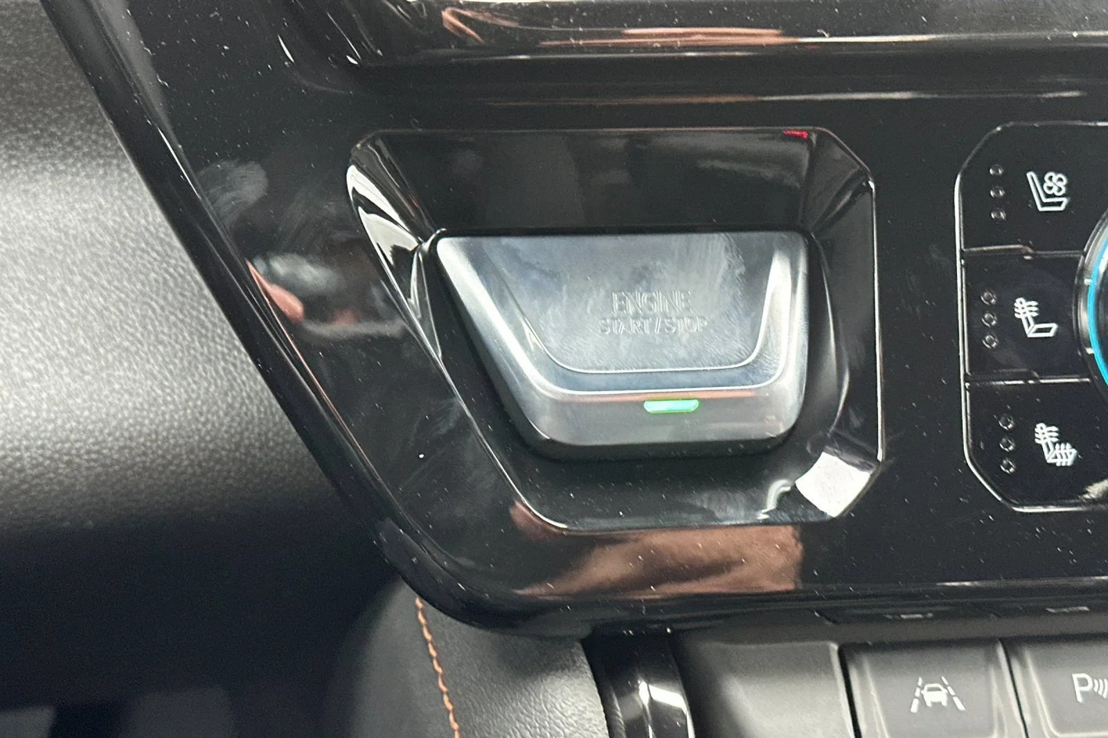 2026 GMC Sierra 1500 AT4 - Photo 24