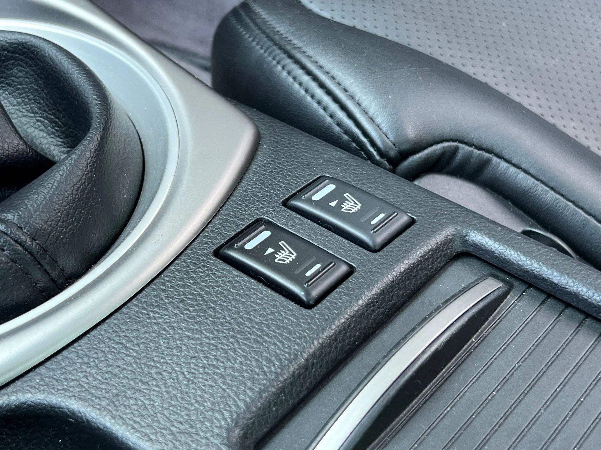 Used 2003  INFINITI Base image 28