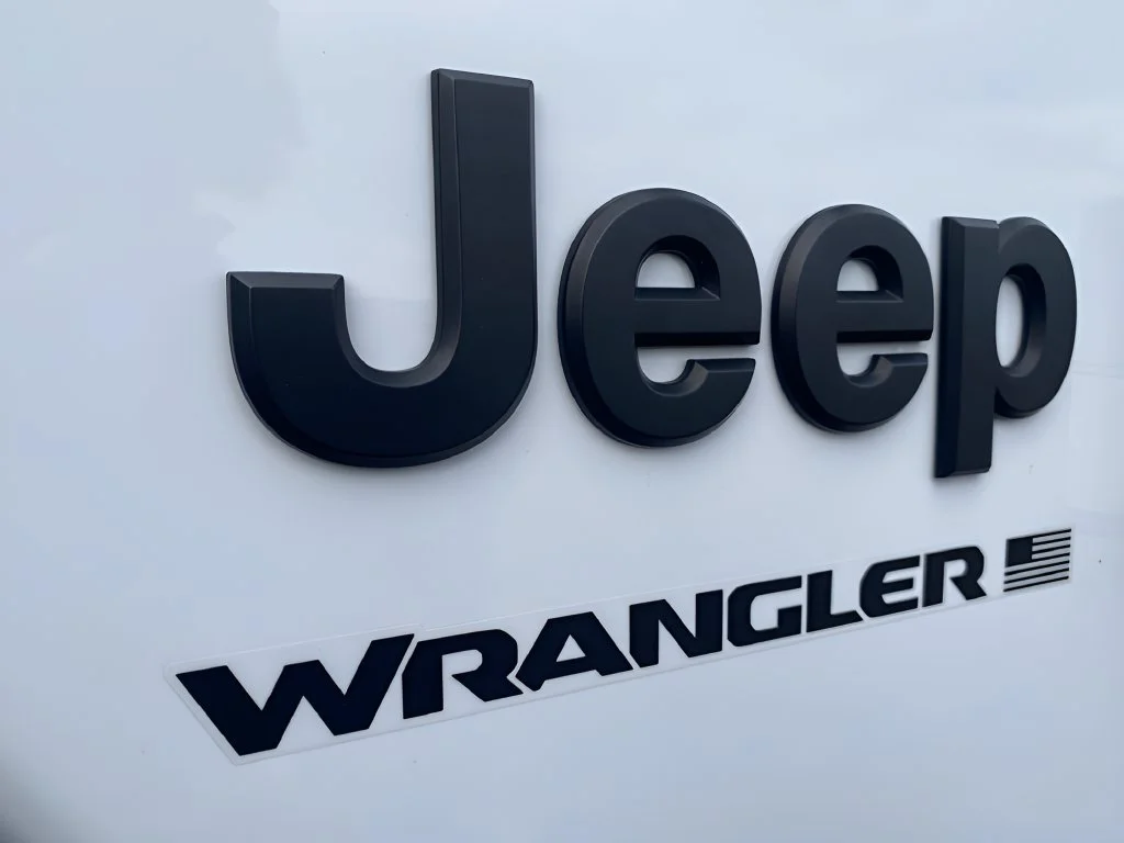 Used 2024 White Jeep Sport S image 35
