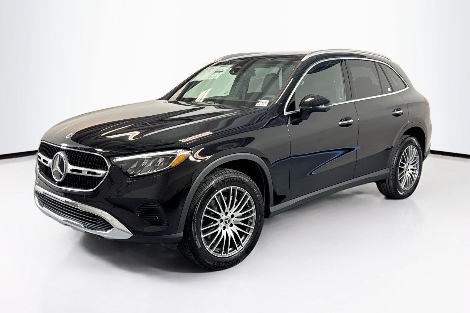 New 2026 Black Mercedes-Benz GLC 300 image 1