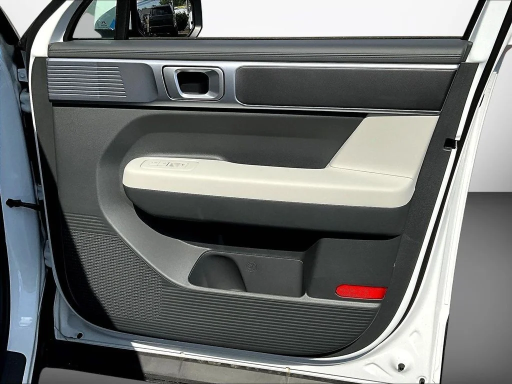 New 2026 White Hyundai SE image 32