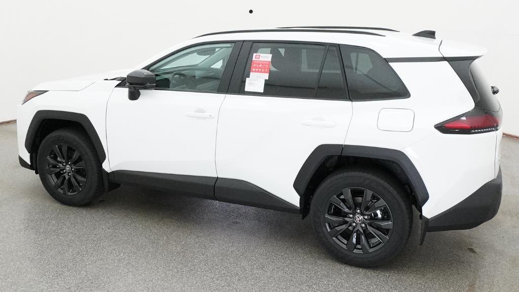 New 2026 Ice Cap Toyota XLE Premium image 16