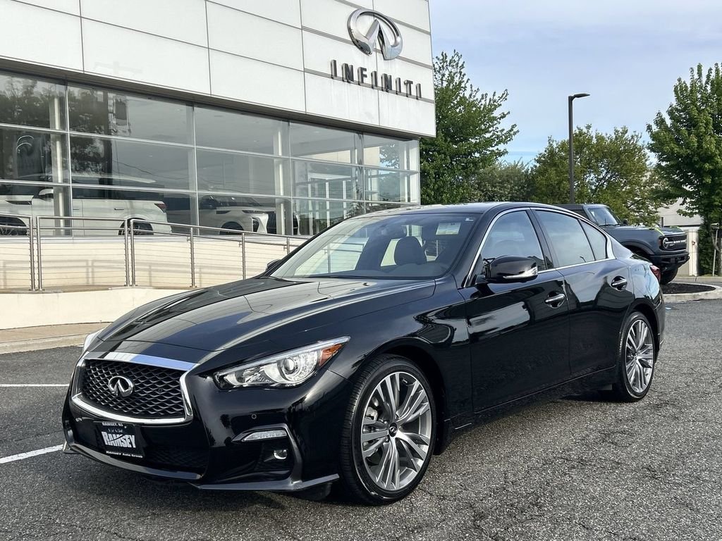 Certified Used 2022 Black Obsidian INFINITI SENSORY image 1
