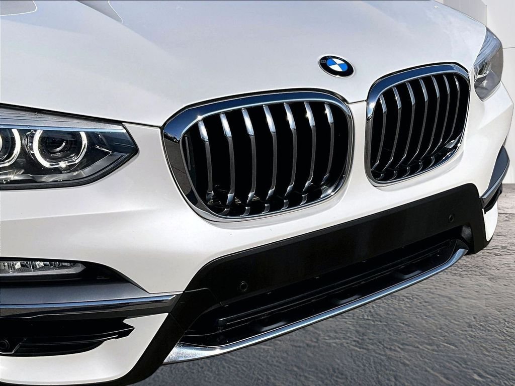 Used 2019 White BMW xDrive30i image 20