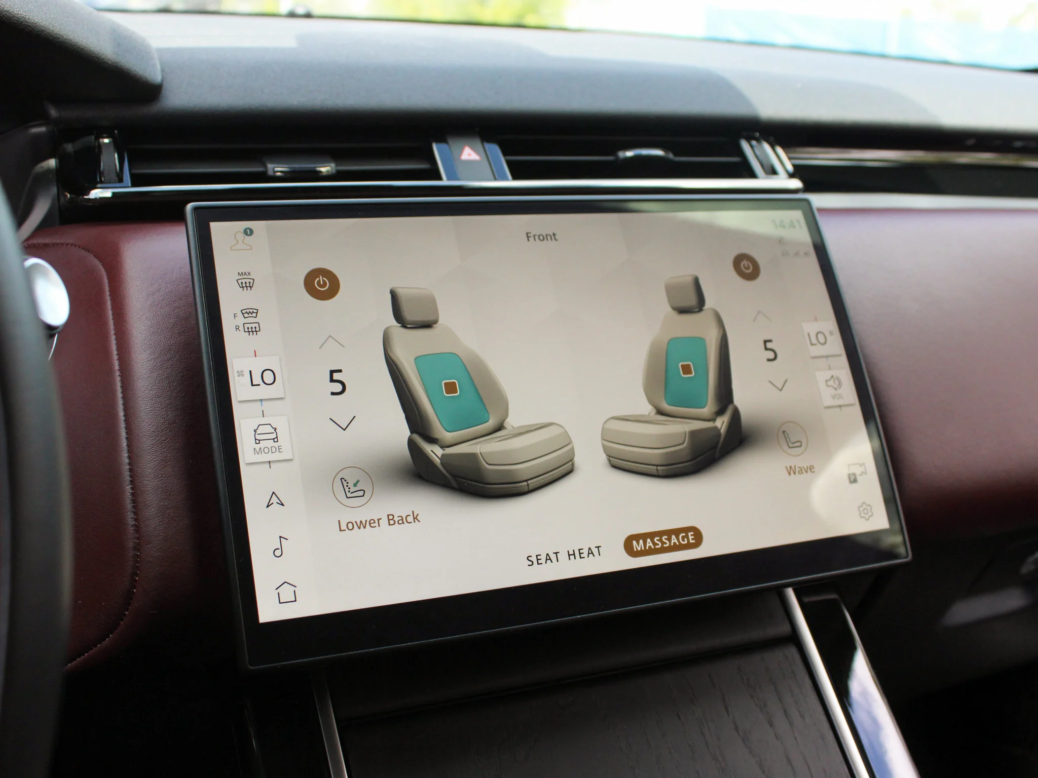 Certified Used 2024 Black Land Rover Dynamic HSE * Mild-Hybrid | 395 HP | Apple CarPlay | Massage Seats | Meridian image 28