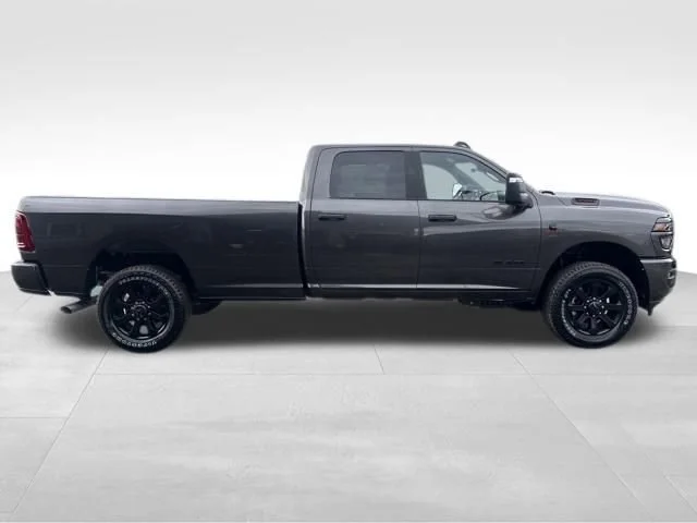2026 RAM 3500 Big Horn - Photo 8