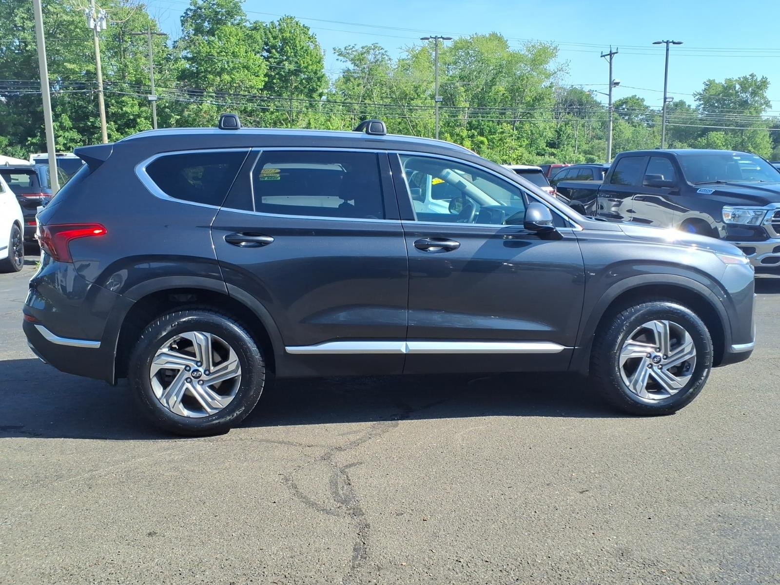 Certified Used 2022 Gray Hyundai SEL image 9