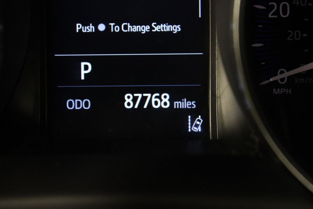 Used 2021 White Toyota XLE image 28