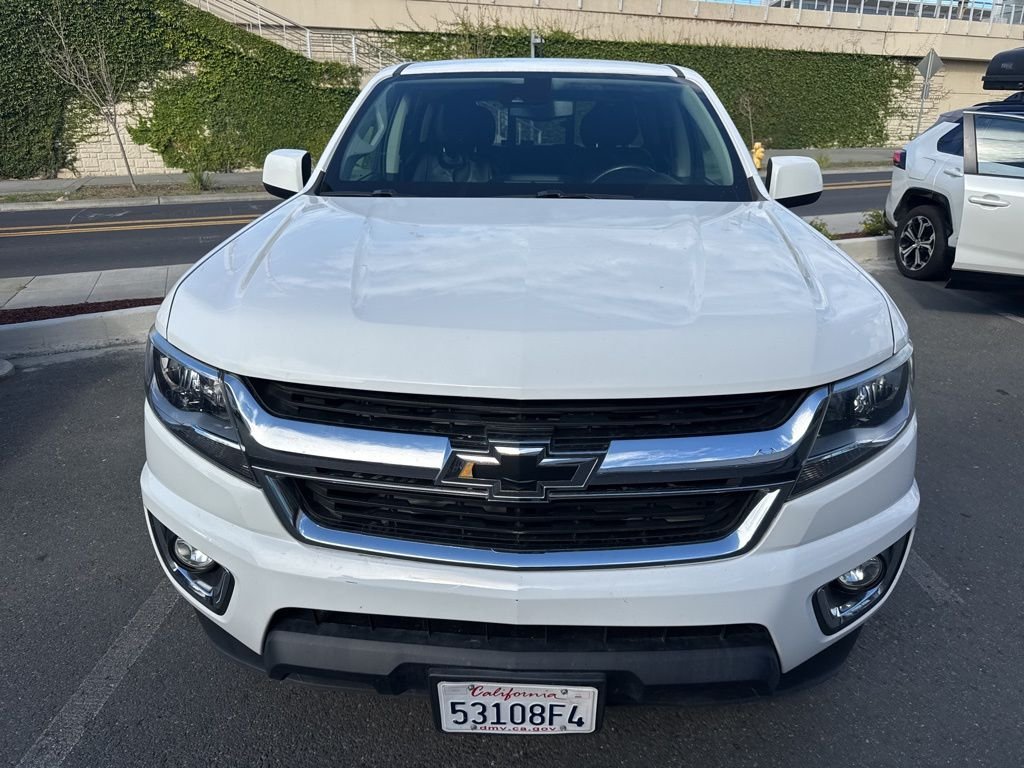 2017 Chevrolet Colorado LT photo 2