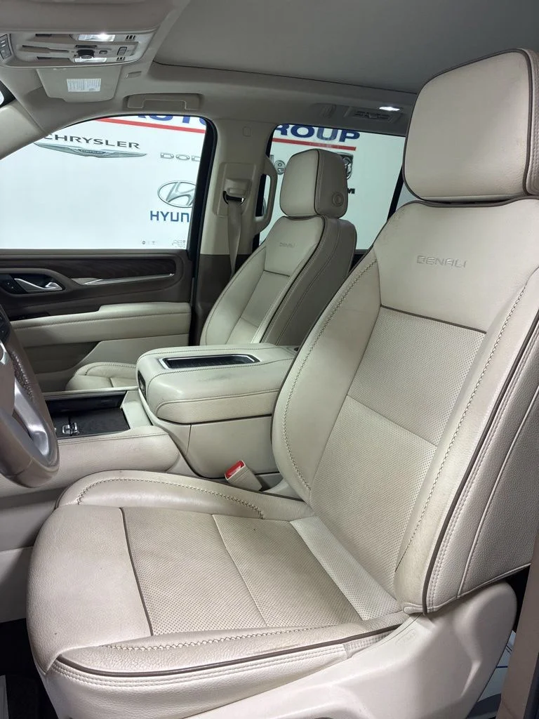 Used 2022 White GMC Denali image 11