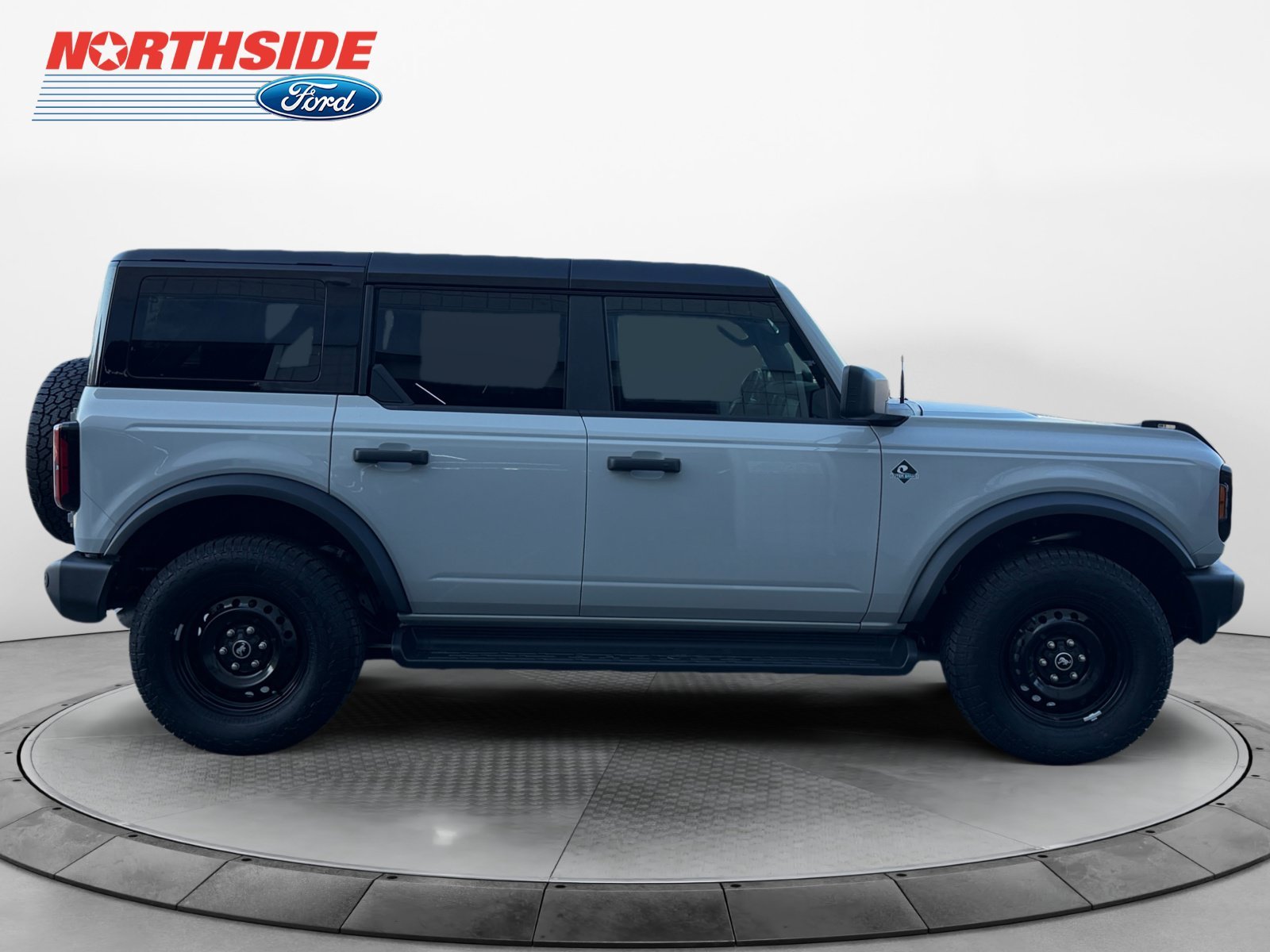 New 2026 Avalanche Gray Ford Outer Banks image 8