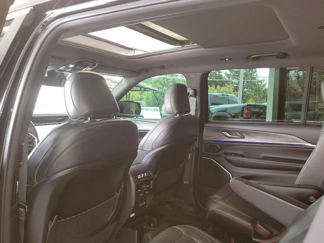 Certified Used 2023 Black Jeep Overland image 10