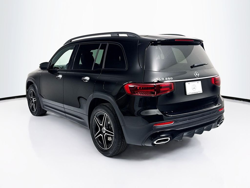 Used 2025 Night Black Mercedes-Benz GLB 250 image 7