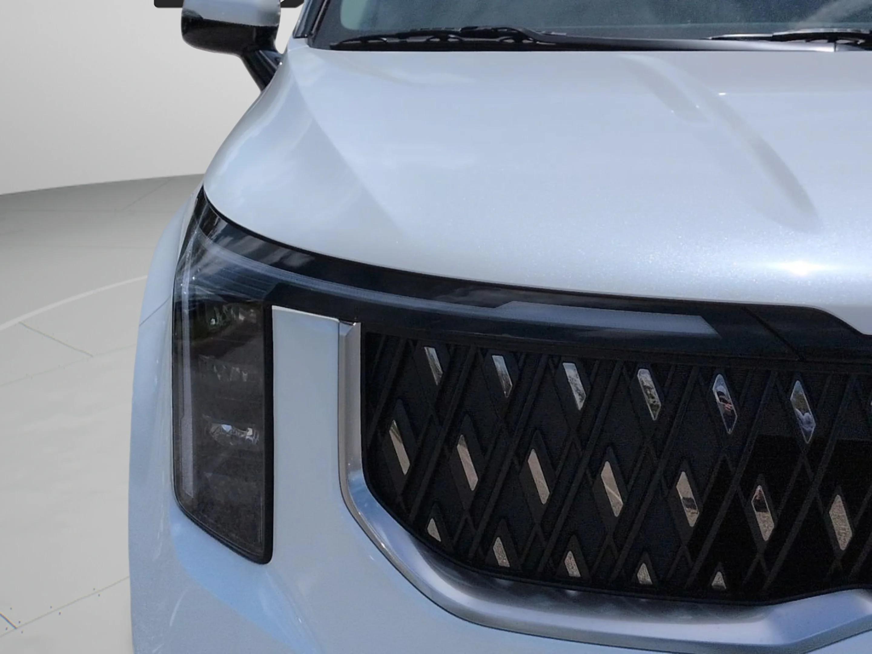 New 2027 Snow White Pearl Kia LXS image 12