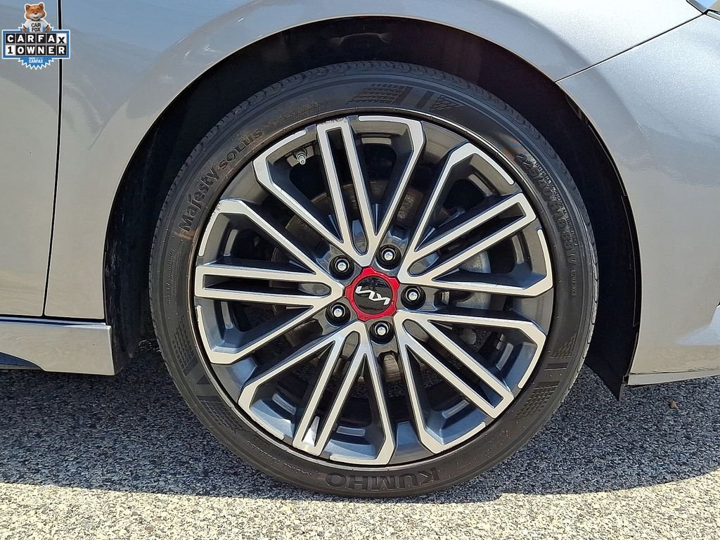 Used 2022 Gray Kia GT image 9