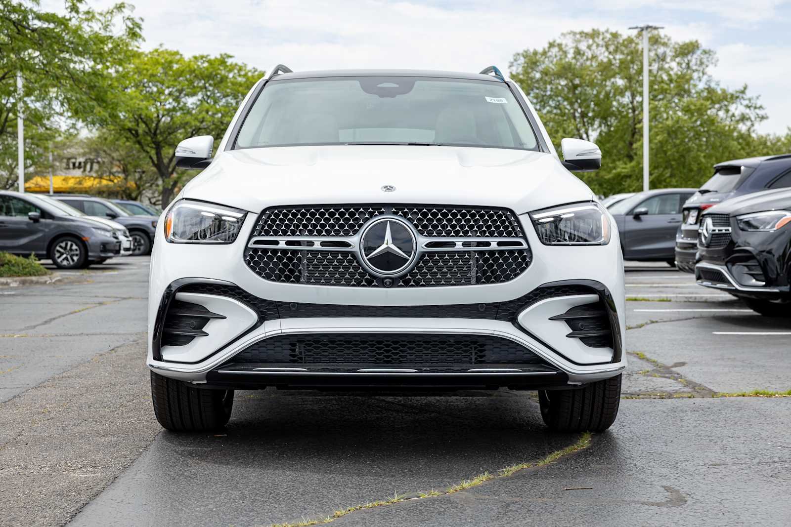 New 2026 Polar White Mercedes-Benz GLE 450 image 2