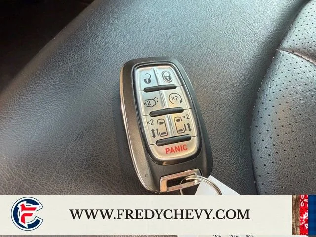 Used 2023 White Chrysler Touring L image 30