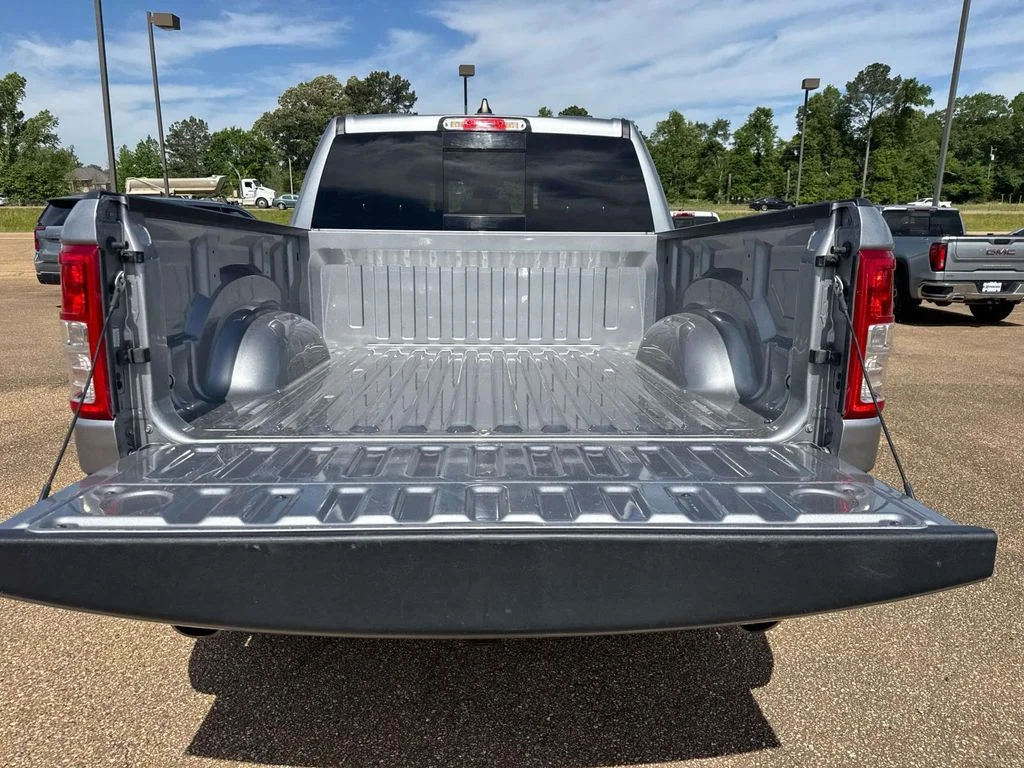Used 2024 Silver Ram Big Horn/Lone Star image 16