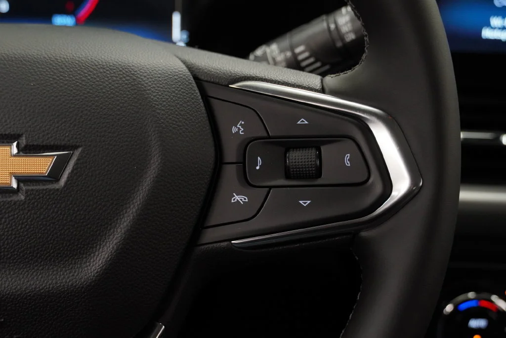 New 2026 Summit White Chevrolet LT image 28