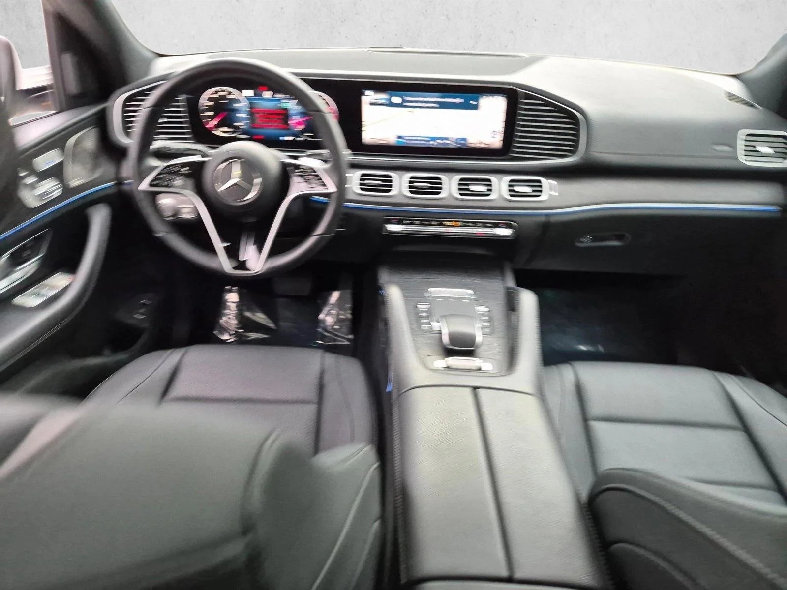 Used 2025 Polar White Mercedes-Benz GLS 450 image 20