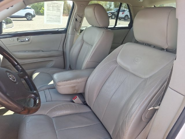 Used 2009 White Cadillac Base image 9