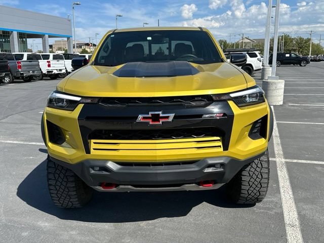 2023 Chevrolet Colorado ZR2 - Photo 3