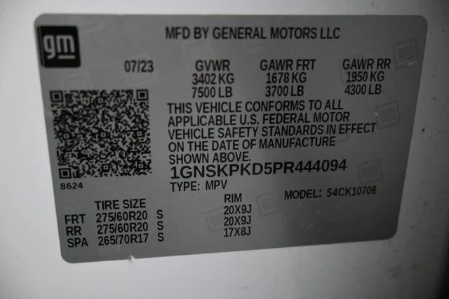Used 2023 White Chevrolet Z71 image 33