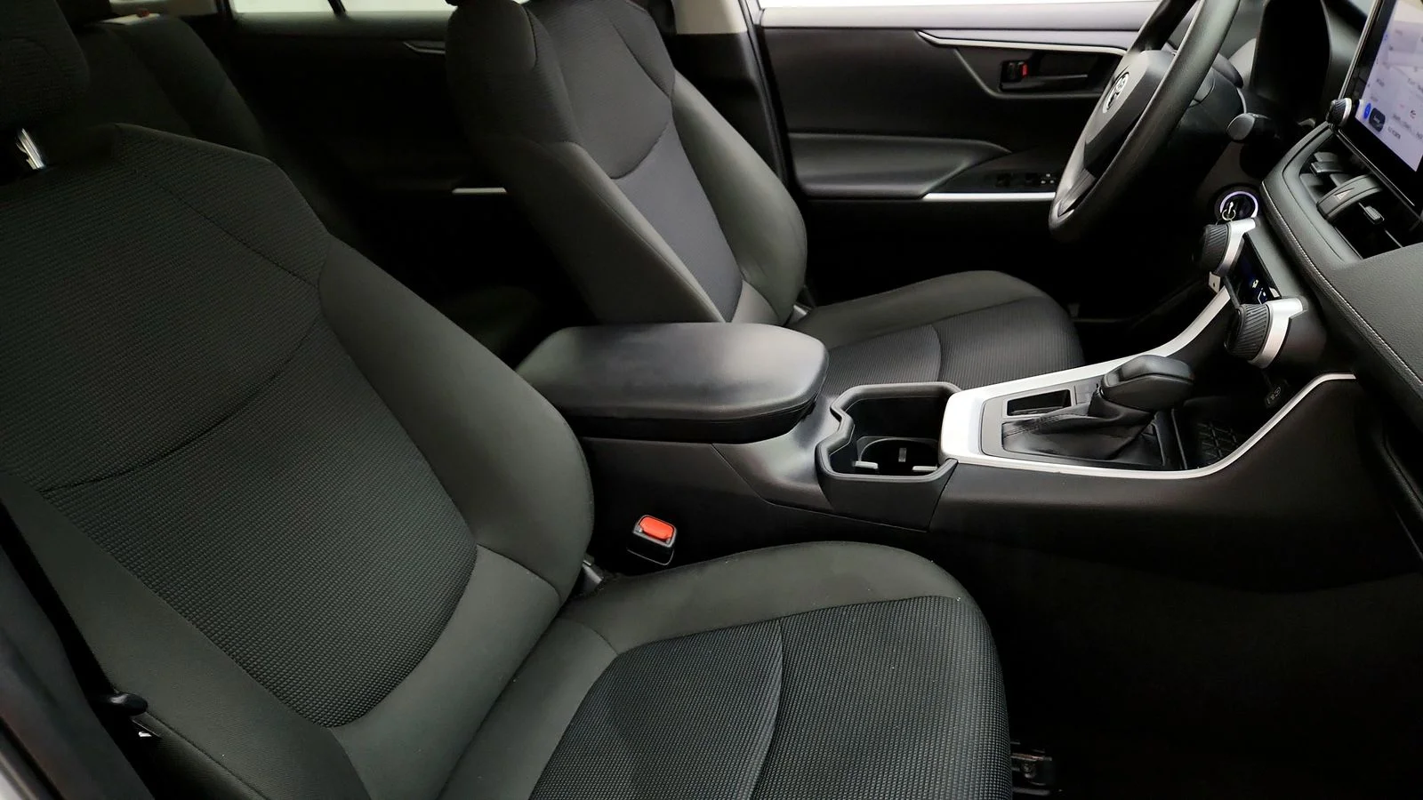 Used 2025 Silver Toyota LE image 37