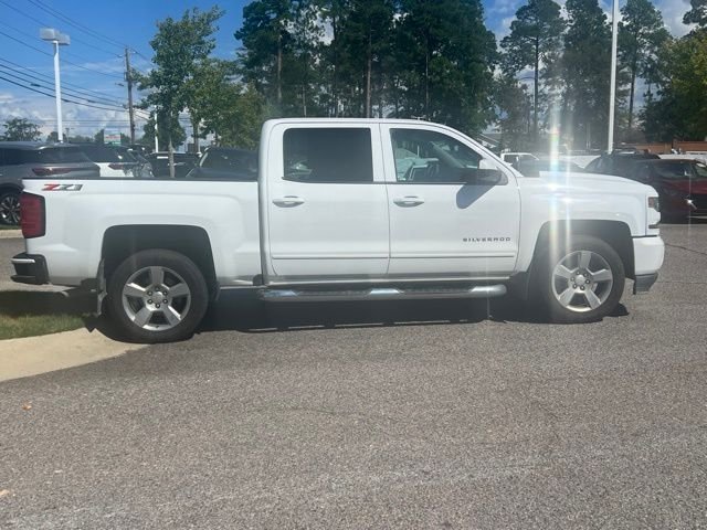 Used 2018 White Chevrolet LT image 6