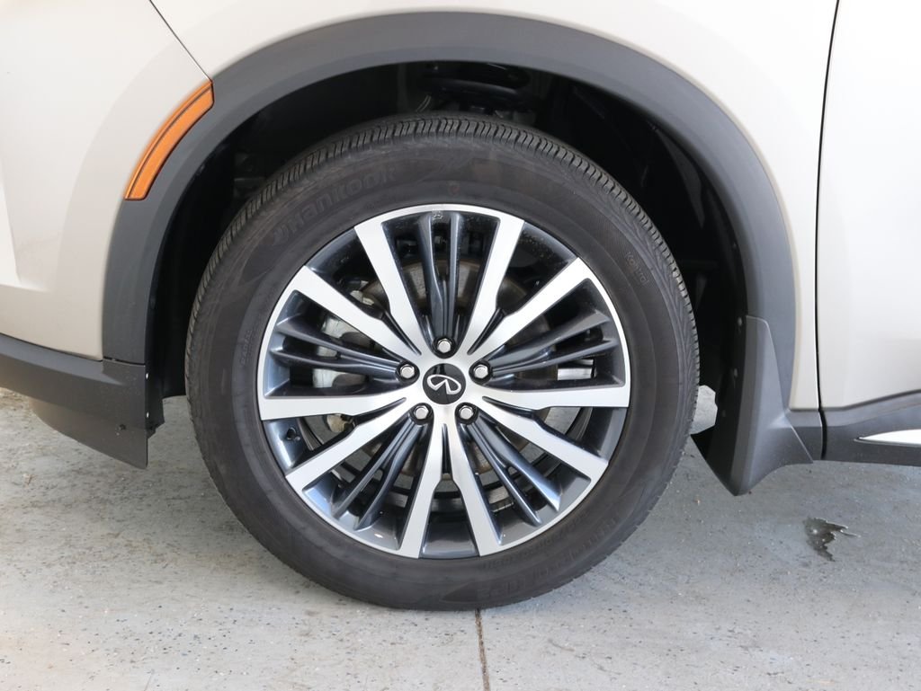 Used 2025 Silver INFINITI Sensory image 54