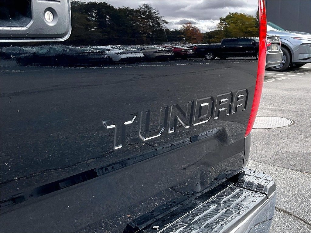 Used 2021 Black Toyota SR5 image 27