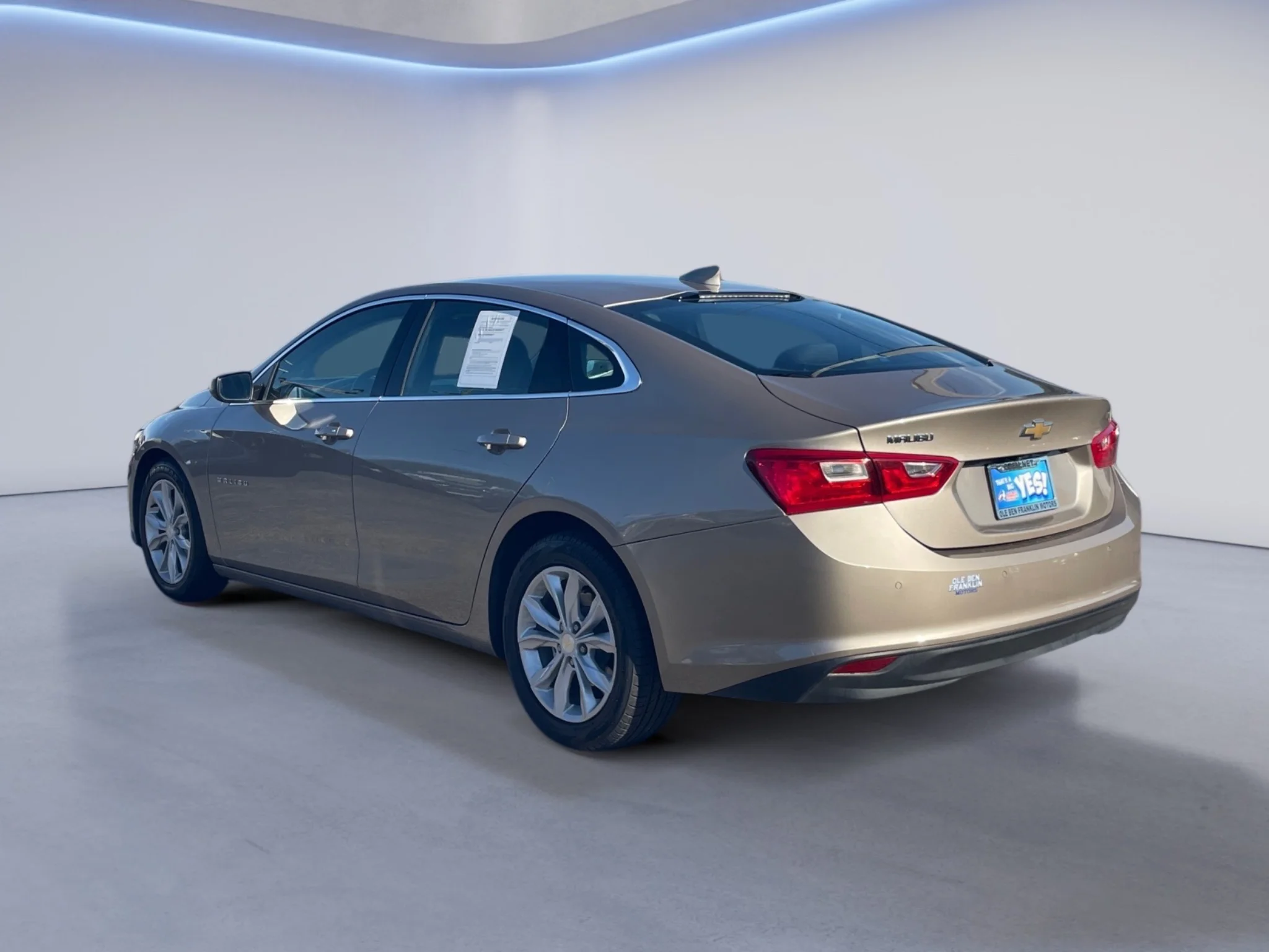 Used 2025 Mineral Gray Metallic Chevrolet LT image 5