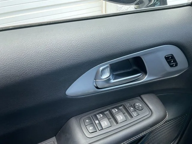 Used 2026 White Chrysler Limited image 13