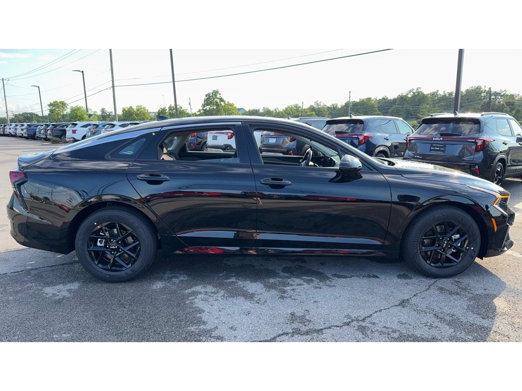 2026 Kia K5 LXS photo 3
