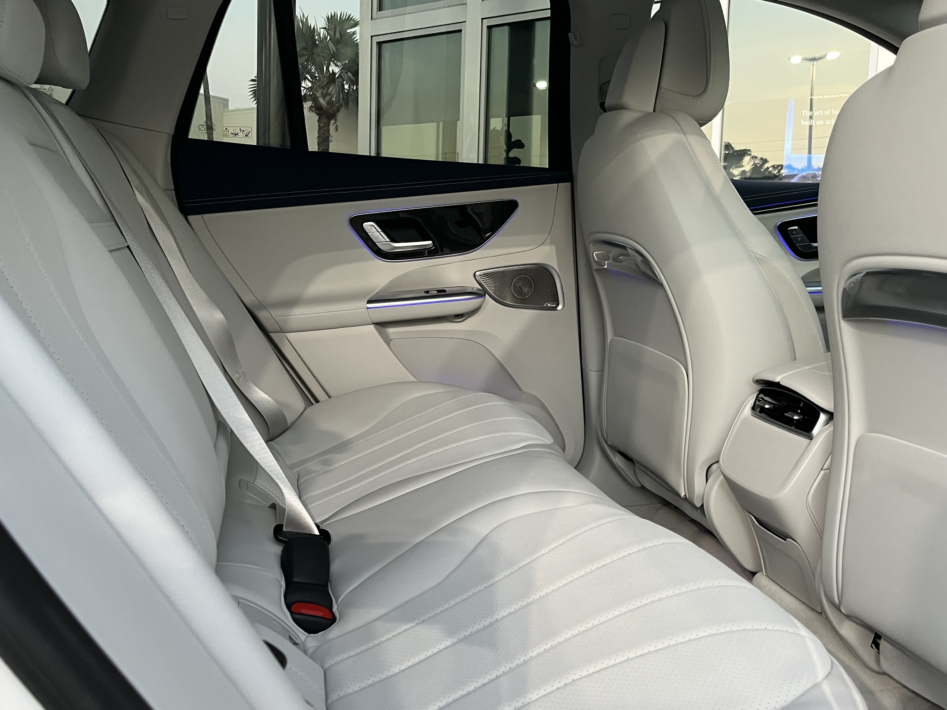 New 2026 POLAR WHITE Mercedes-Benz EQE 320 image 20