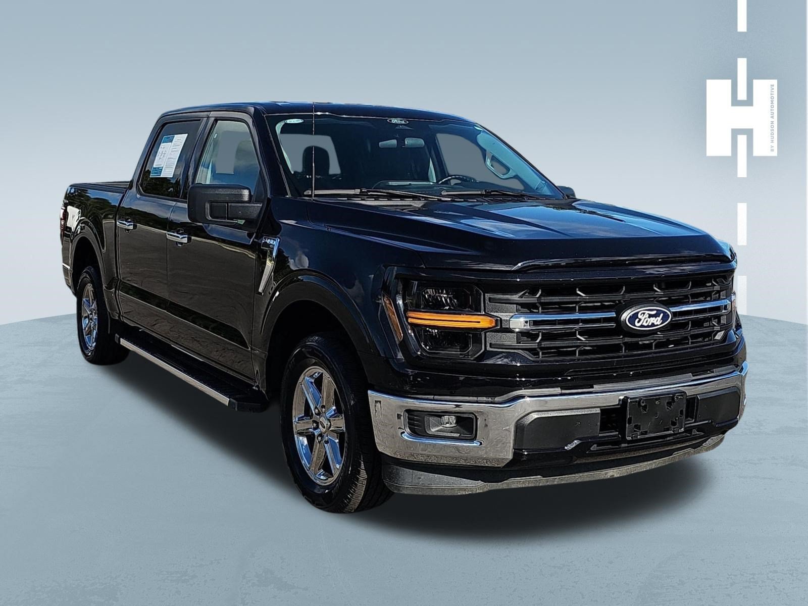 Used 2025 Black Metallic Ford XLT image 1