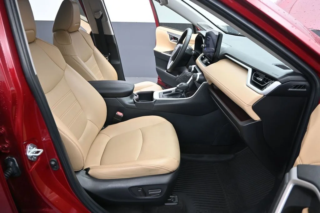 Used 2023 Red Toyota Limited image 29