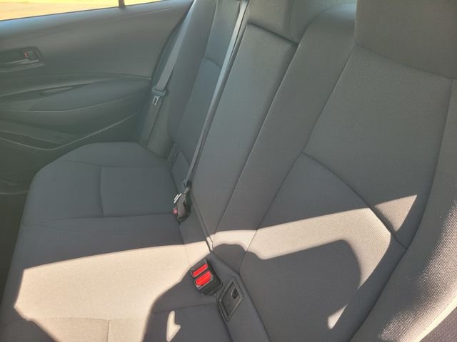 Used 2022 White Toyota LE image 15
