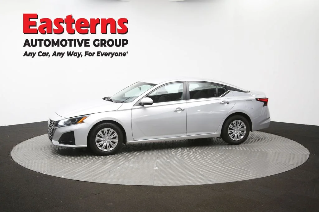 Used 2023 Silver Nissan 2.5 S image 56