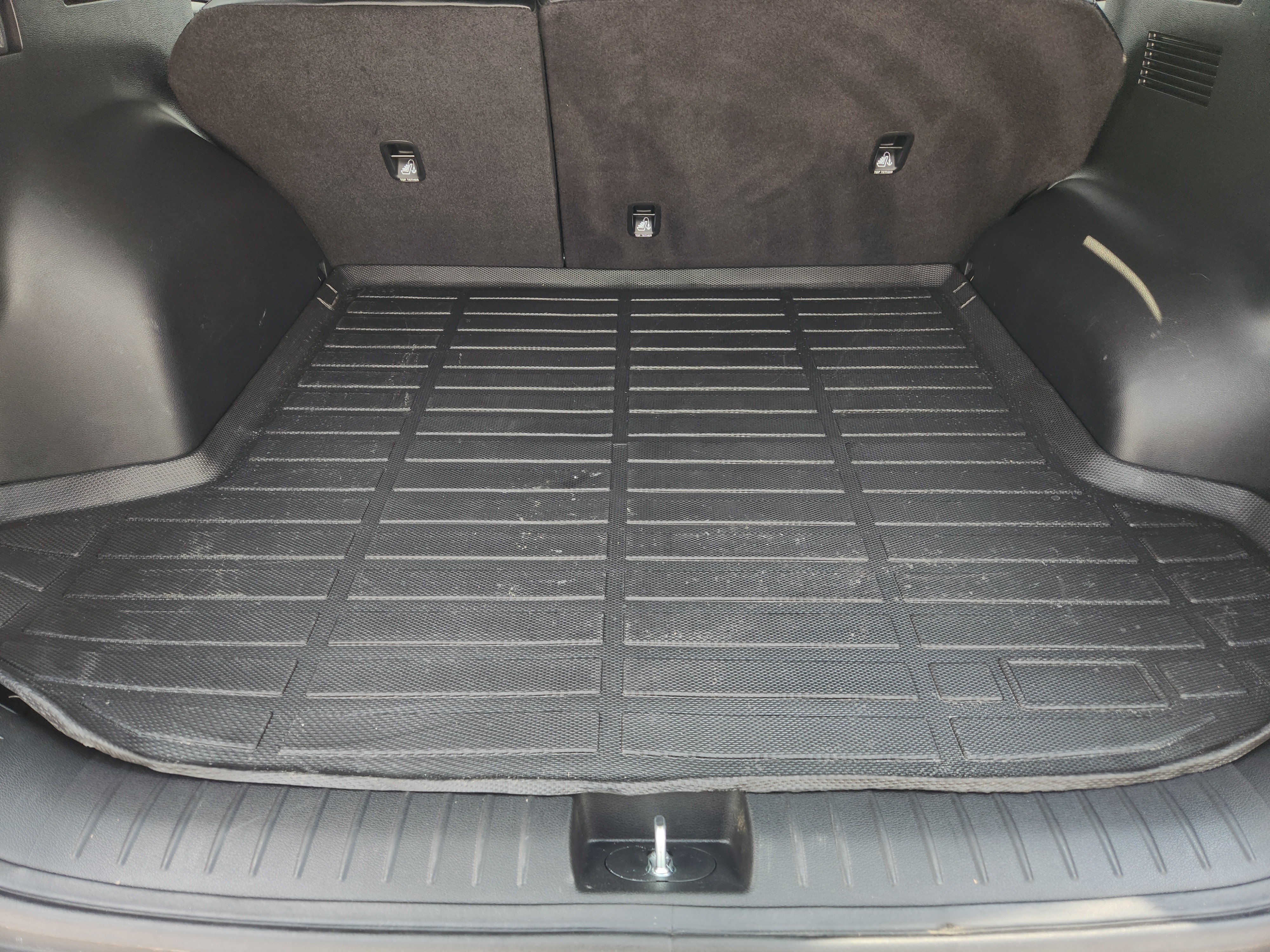 Used 2025 Sapphire Blue Kia X-Line image 34