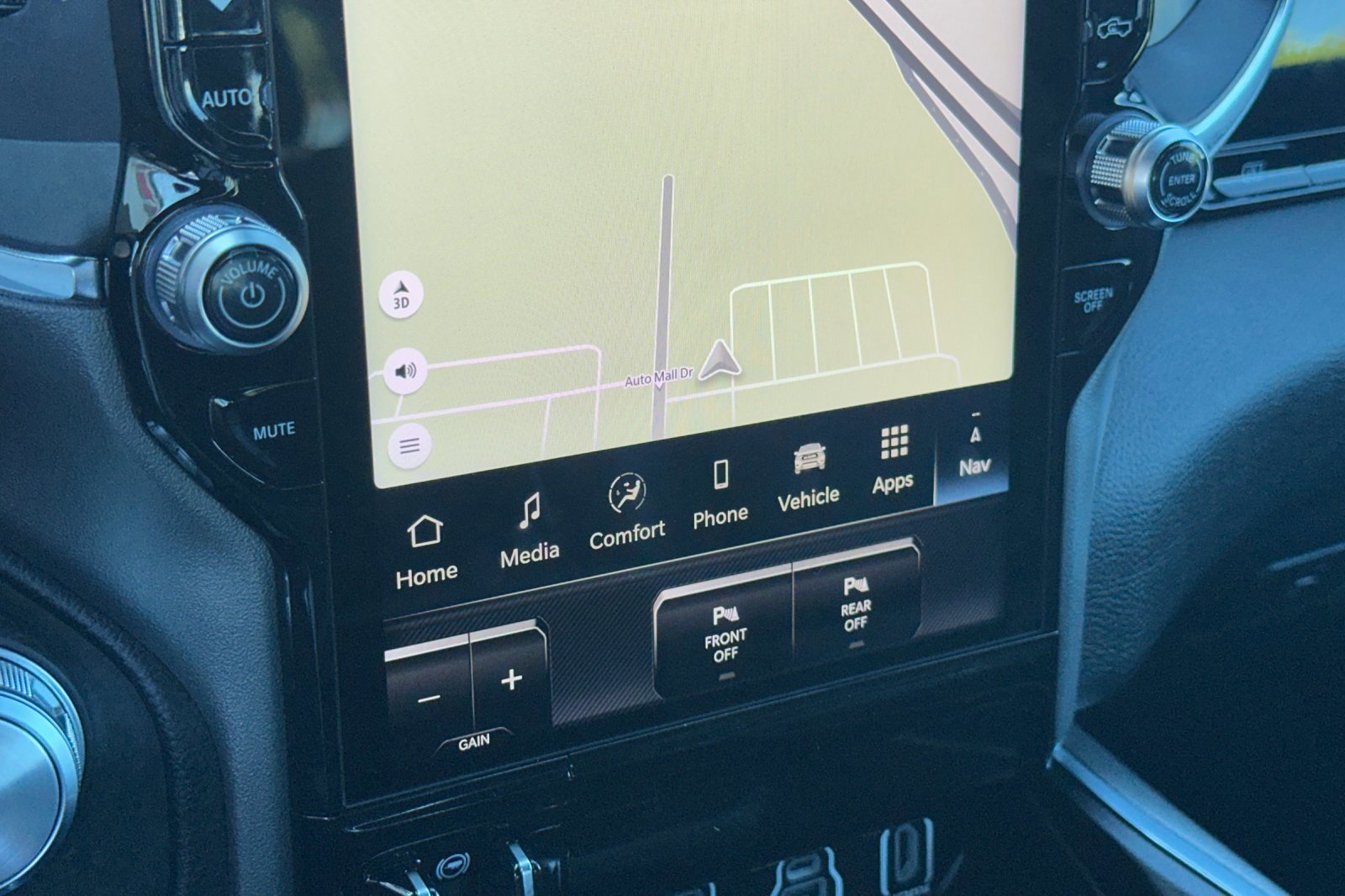 2026 RAM 1500 Laramie - Photo 20