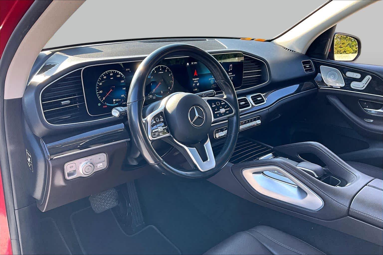 Used 2022 MANUFAKTUR Cardinal Red Metallic Mercedes-Benz GLE 350 image 18
