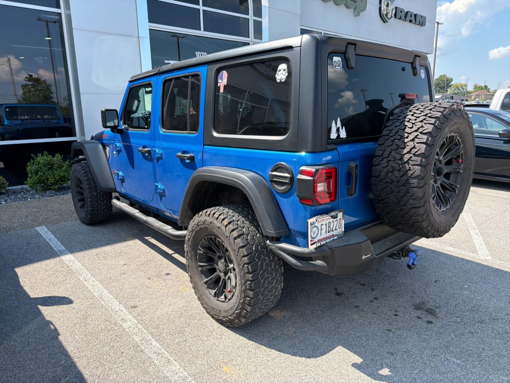 Used 2024 Hydro Blue Pearlcoat Jeep Rubicon image 6