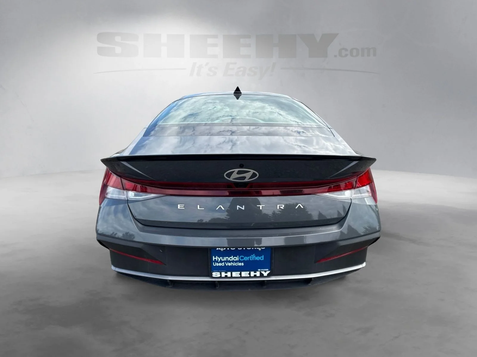 Used 2025 Gray Hyundai SEL Sport image 15