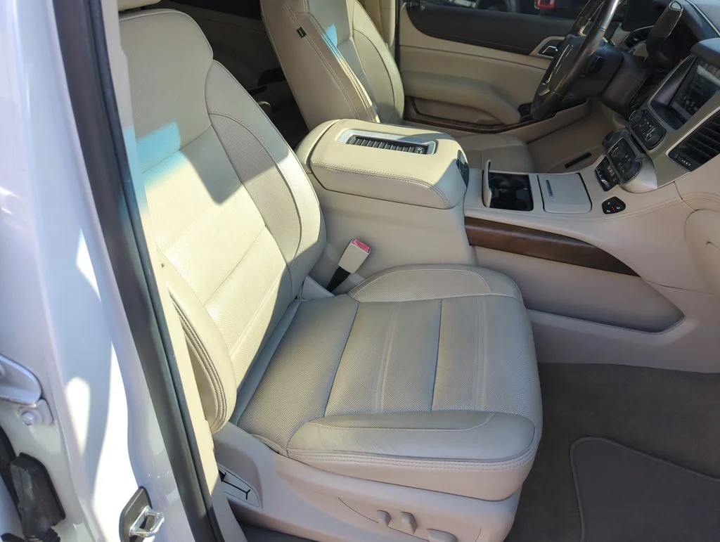 Used 2019 White GMC Denali image 38