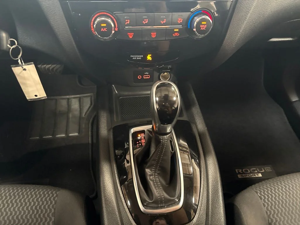 Used 2020 Black Nissan S image 19