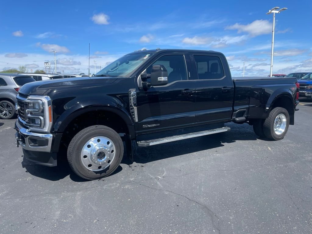 Used 2023 Black Ford Lariat image 6